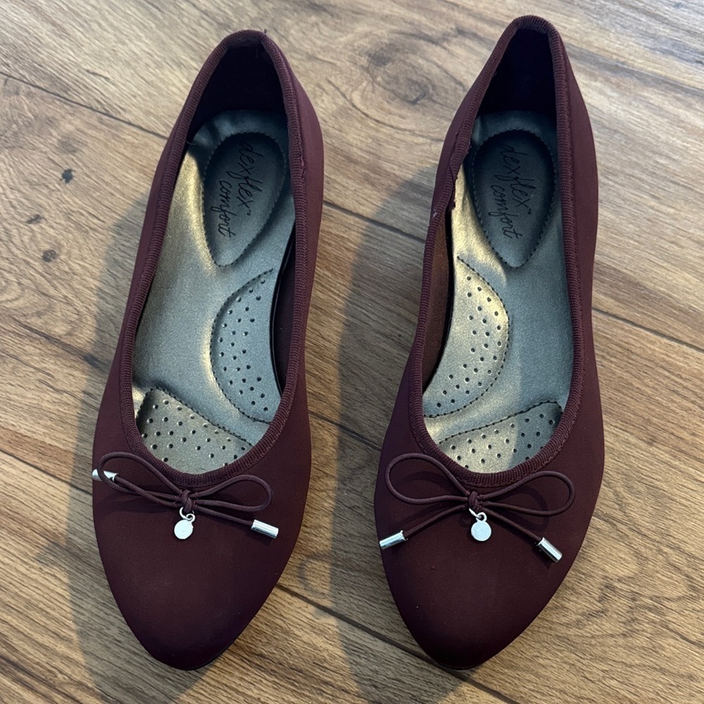 Dexflex Comfort Burgundy Ballet Flats